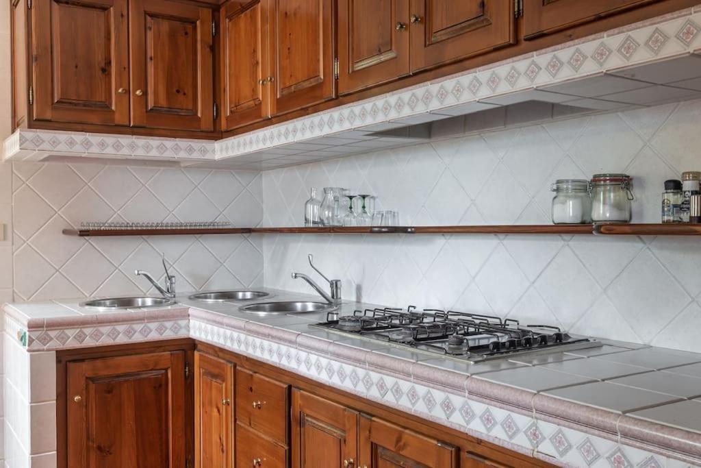 Villa Vacanze Bosa 마고마다스 외부 사진